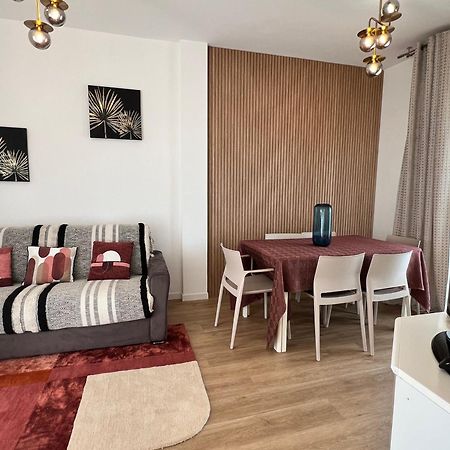 Blue Moon Penthouse Appartement Lido di Jesolo Buitenkant foto